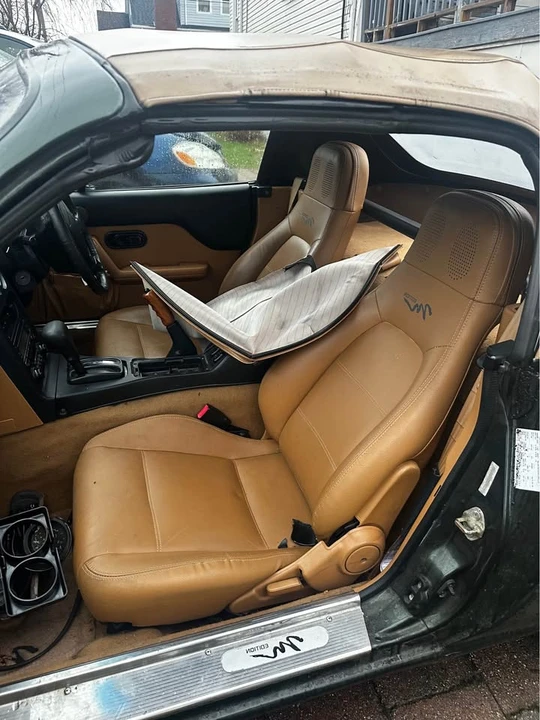 1996 Mazda NA MX-5 Miata - Image 2 of 20