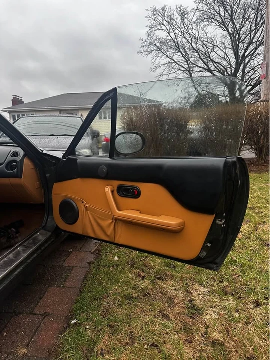 1996 Mazda NA MX-5 Miata - Image 4 of 20