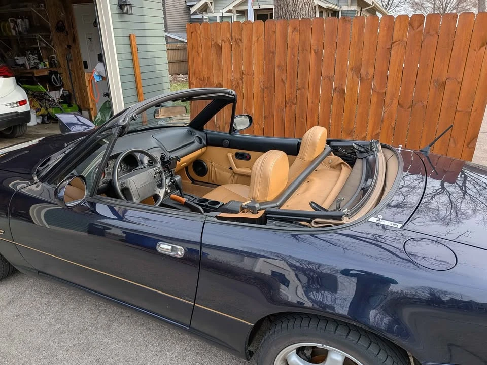 1996 Mazda NA MX-5 Miata - Image 2 of 12
