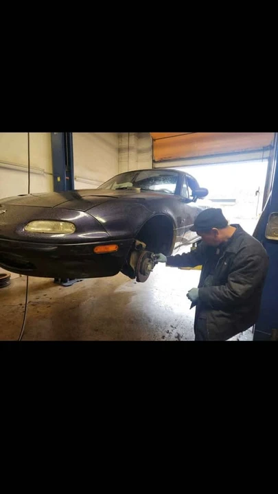 1996 Mazda NA MX-5 Miata - Image 8 of 12