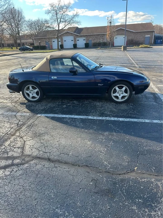 1996 Mazda NA MX-5 Miata - Image 7 of 15