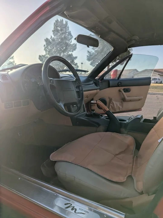 1996 Mazda NA MX-5 Miata - Image 7 of 8