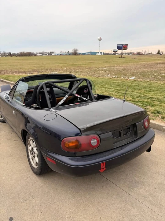 1996 Mazda NA MX-5 Miata - Image 6 of 18