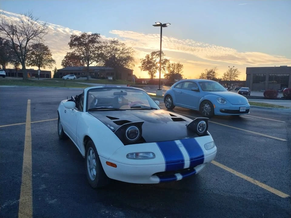 1996 Mazda NA MX-5 Miata - Image 5 of 9