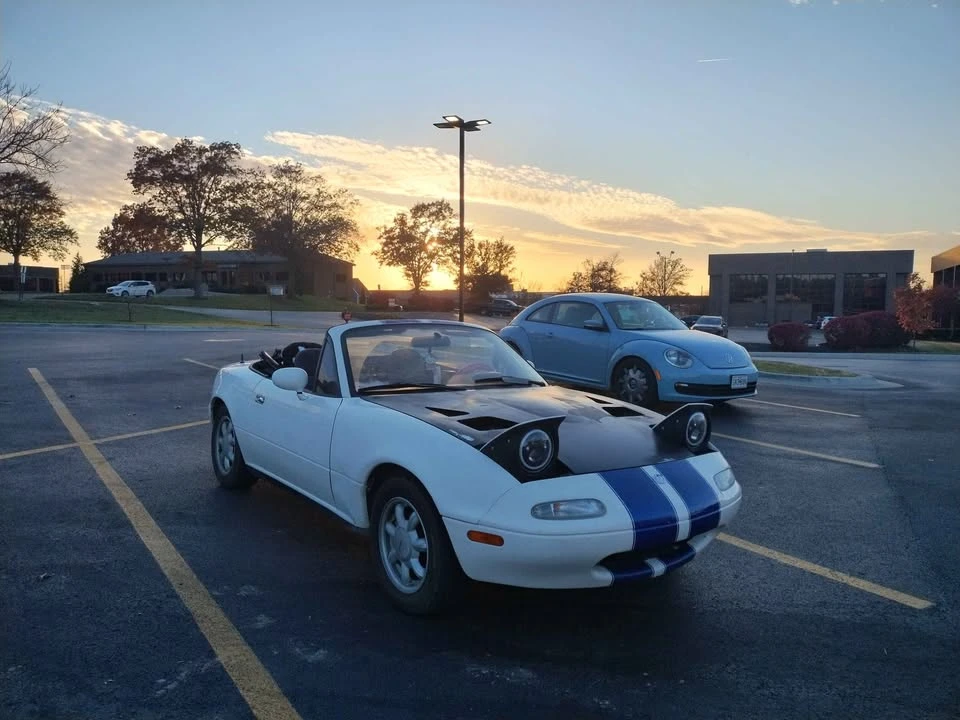 1996 Mazda NA MX-5 Miata - Image 7 of 9