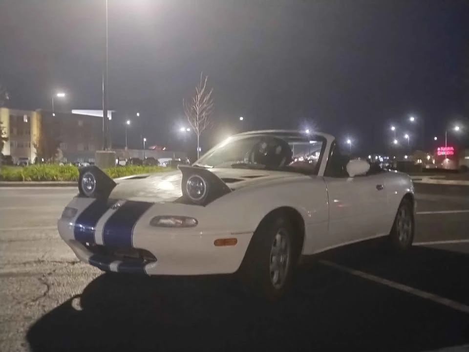 1996 Mazda NA MX-5 Miata - Image 6 of 9