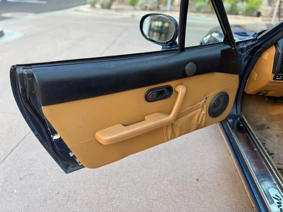 1996 Mazda NA MX-5 Miata - Image 16 of 20