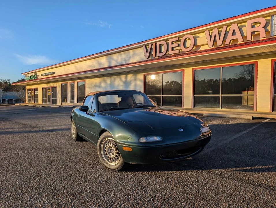 1996 Mazda NA MX-5 Miata - Image 2 of 12