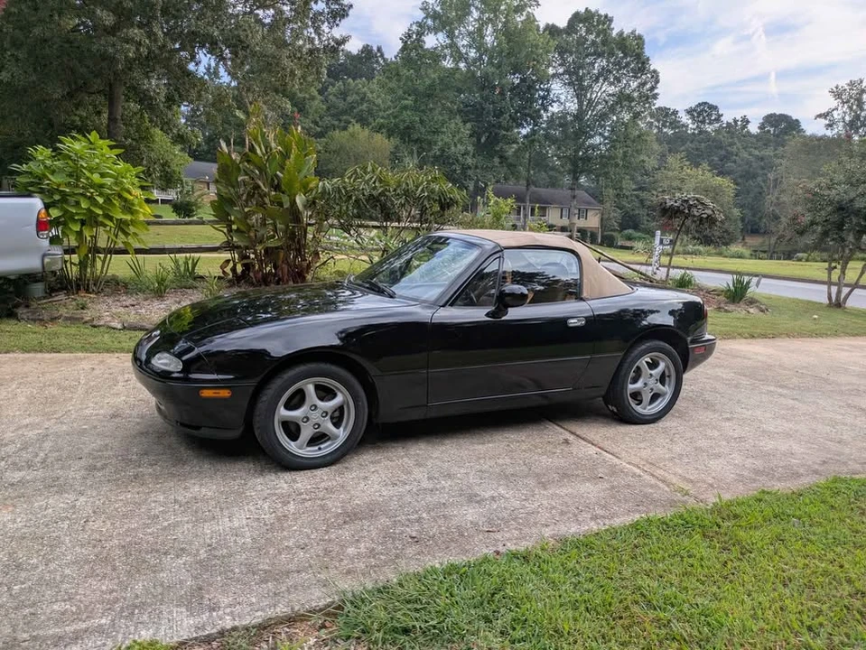 1996 Mazda NA MX-5 Miata - Image 2 of 12