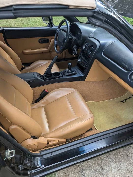 1996 Mazda NA MX-5 Miata - Image 10 of 12