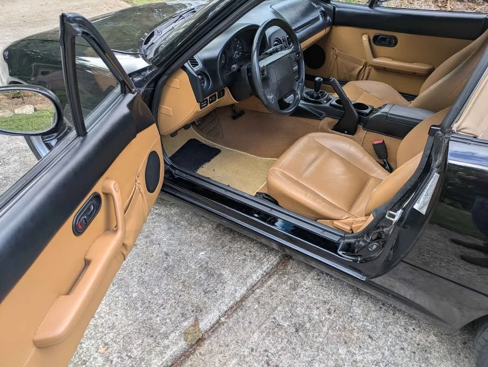 1996 Mazda NA MX-5 Miata - Image 8 of 12