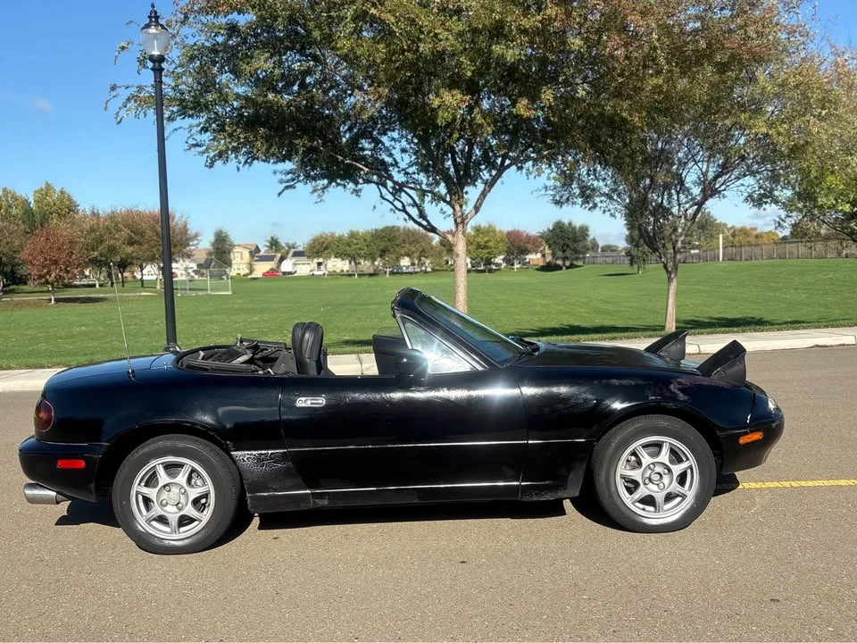 1996 Mazda NA MX-5 Miata - Image 8 of 10