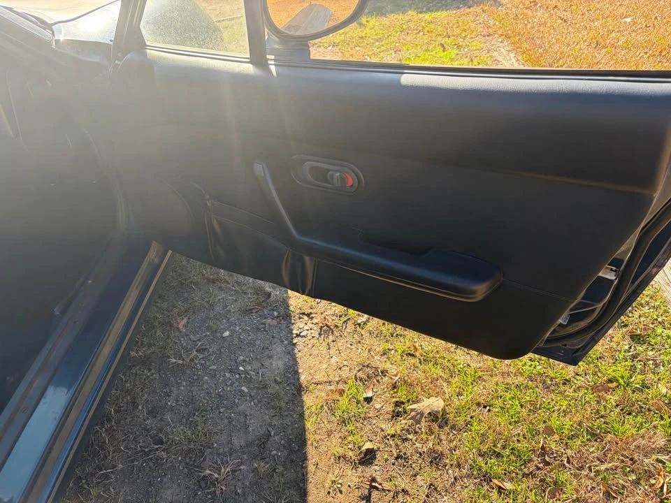 1996 Mazda NA MX-5 Miata - Image 13 of 16