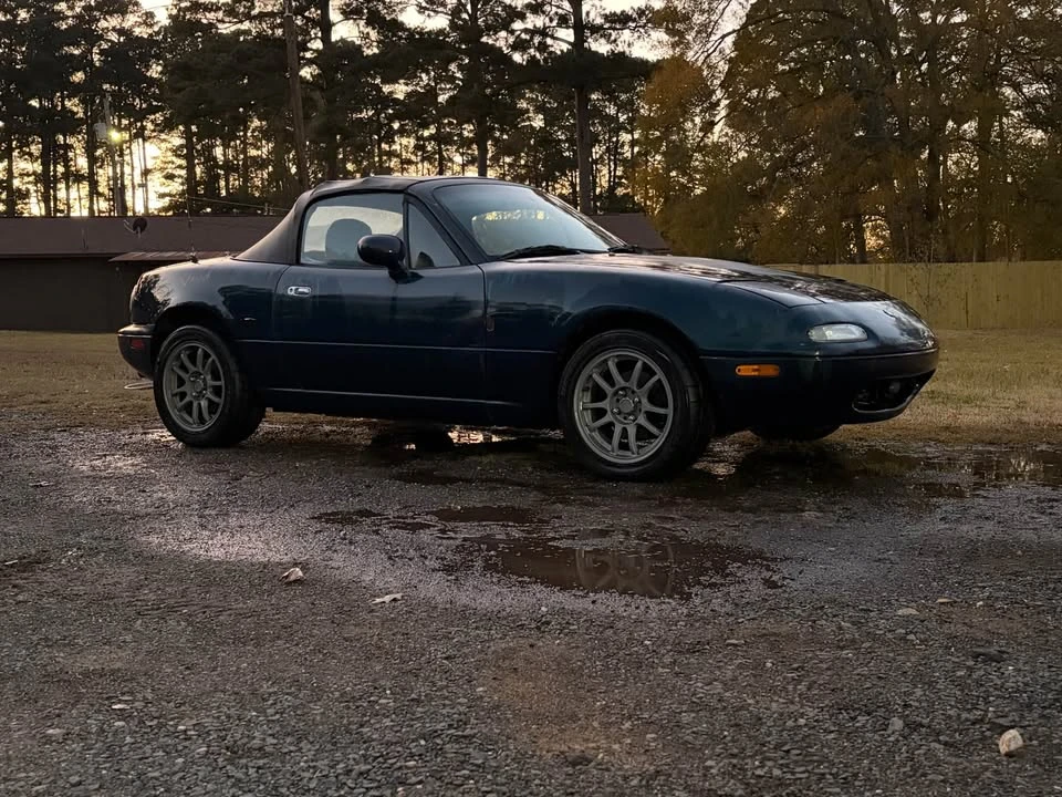 1996 Mazda NA MX-5 Miata - Image 9 of 16
