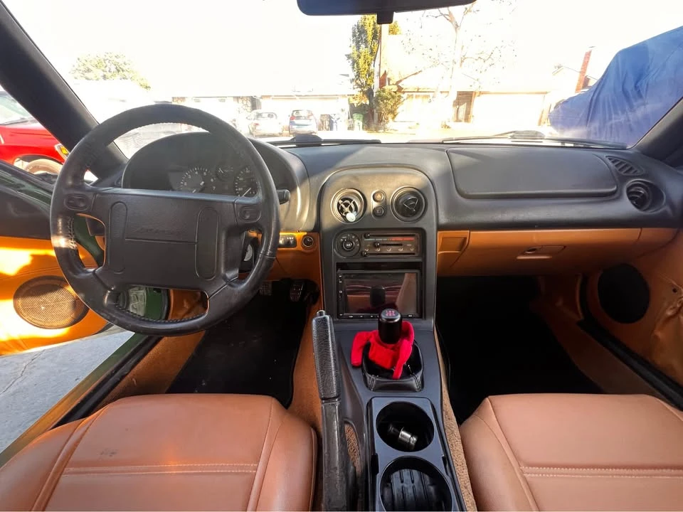 1996 Mazda NA MX-5 Miata - Image 14 of 16
