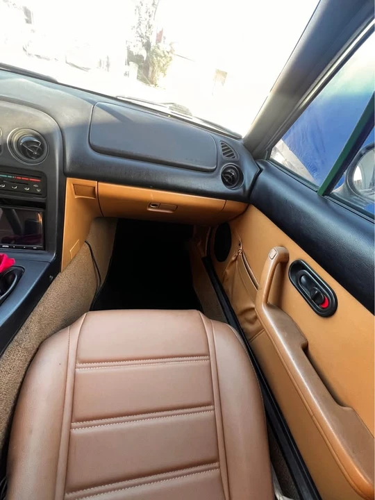 1996 Mazda NA MX-5 Miata - Image 9 of 16
