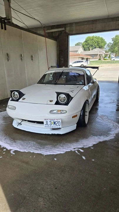 1996 Mazda NA MX-5 Miata - Image 6 of 11