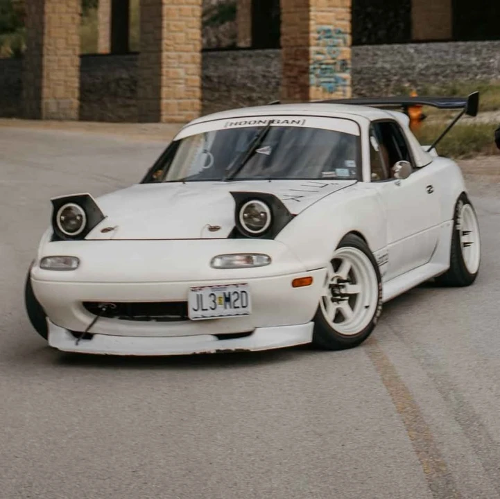 1996 Mazda NA MX-5 Miata - Image 9 of 11