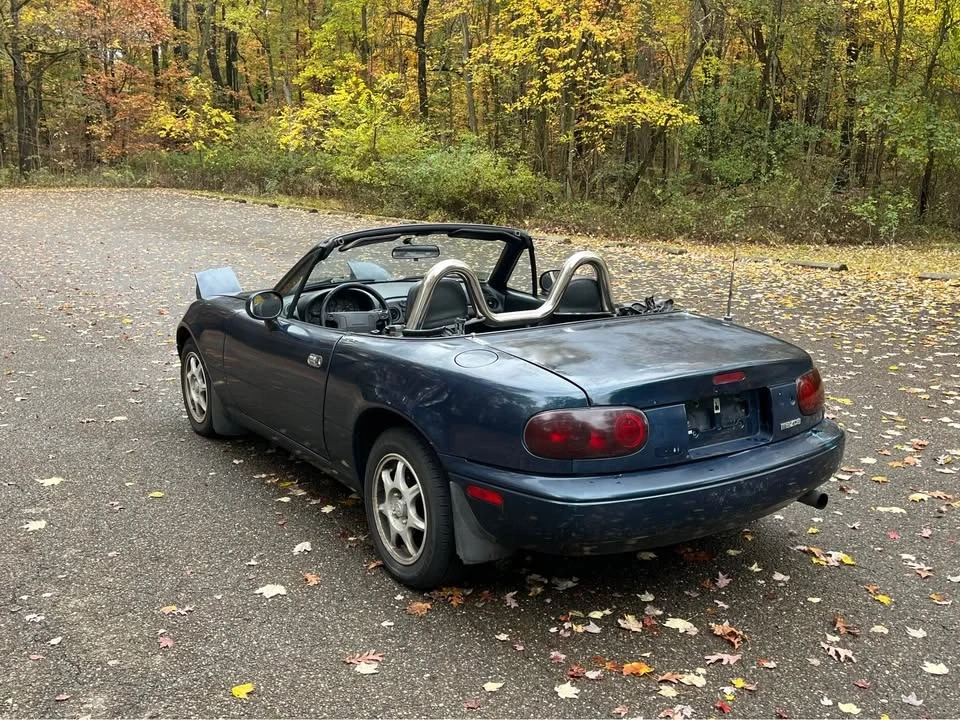 1996 Mazda NA MX-5 Miata - Image 2 of 11