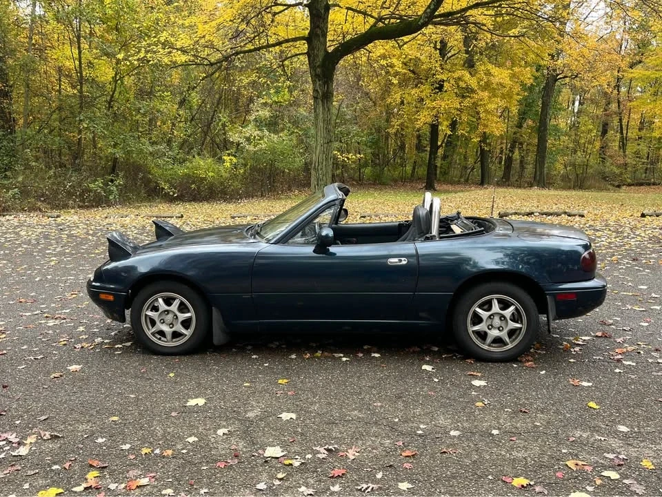 1996 Mazda NA MX-5 Miata - Image 3 of 11