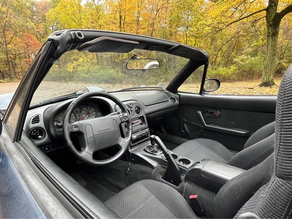 1996 Mazda NA MX-5 Miata - Image 6 of 11