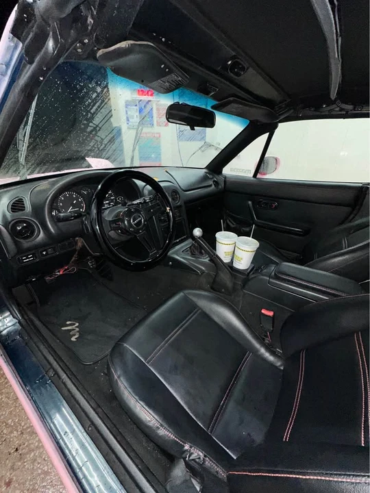 1996 Mazda NA MX-5 Miata - Image 6 of 9