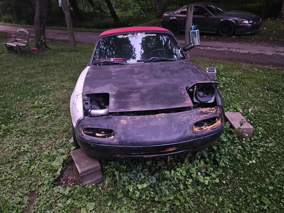 1996 Mazda NA MX-5 Miata - Image 5 of 11