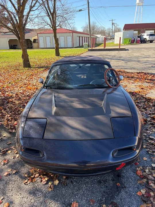 1996 Mazda NA MX-5 Miata - Image 2 of 20