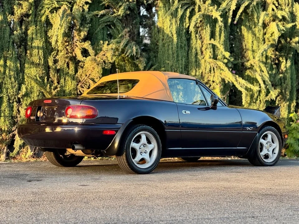 1996 Mazda NA MX-5 Miata - Image 6 of 20
