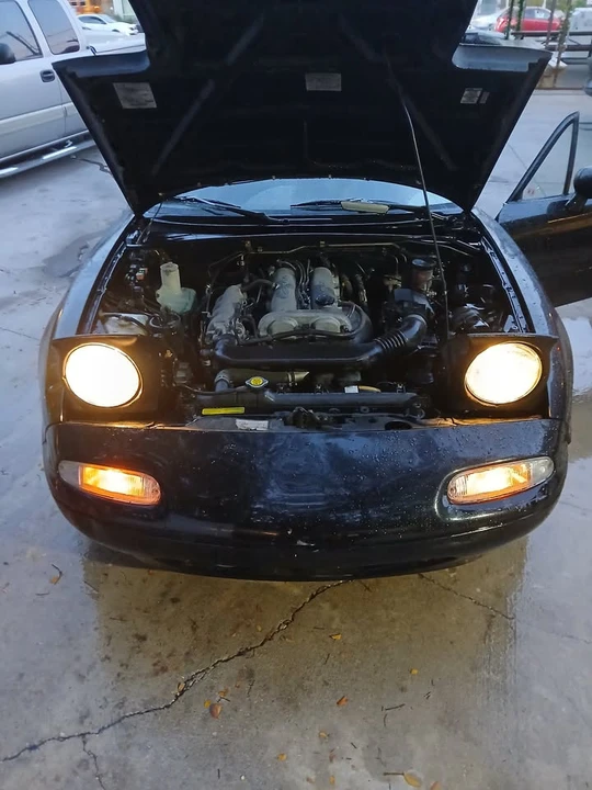 1996 Mazda NA MX-5 Miata - Image 9 of 10