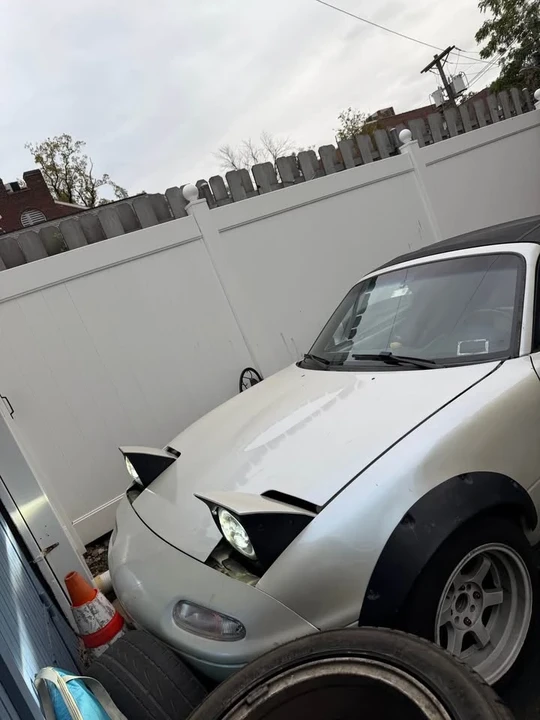 1996 Mazda NA MX-5 Miata - Image 4 of 7