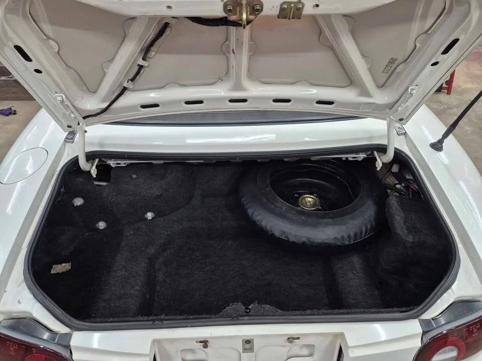 1996 Mazda NA MX-5 Miata - Image 16 of 17