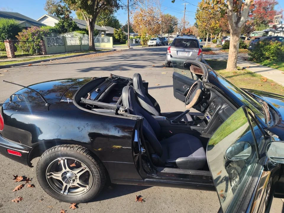 1996 Mazda NA MX-5 Miata - Image 3 of 7