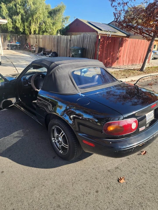1996 Mazda NA MX-5 Miata - Image 6 of 7