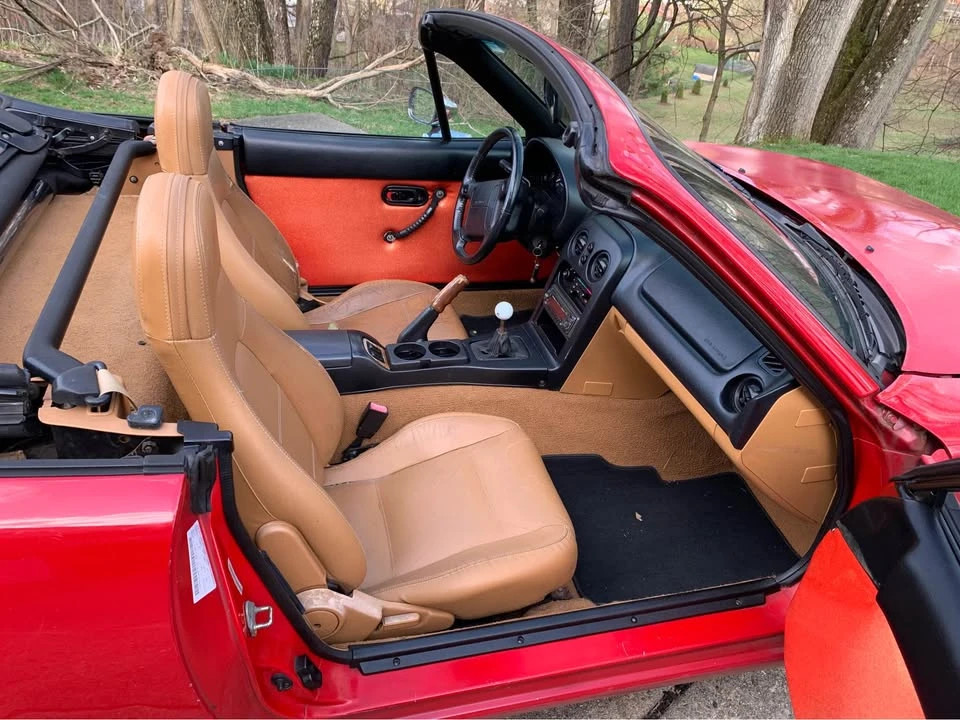 1996 Mazda NA MX-5 Miata - Image 9 of 12