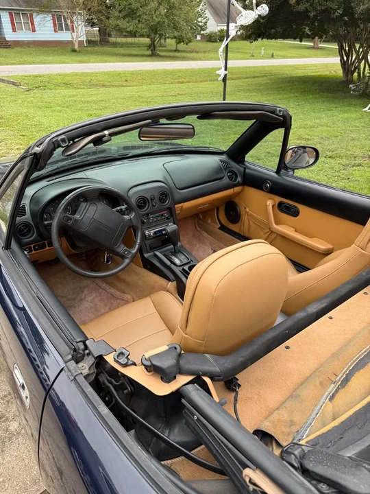 1996 Mazda NA MX-5 Miata - Image 5 of 13