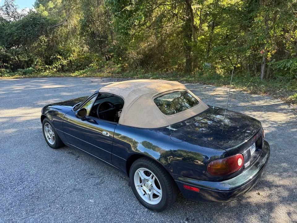 1996 Mazda NA MX-5 Miata - Image 6 of 13