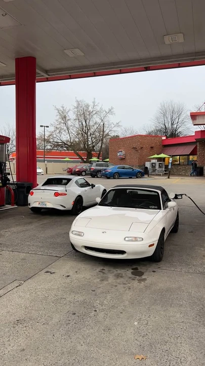 1996 Mazda NA MX-5 Miata - Image 13 of 14