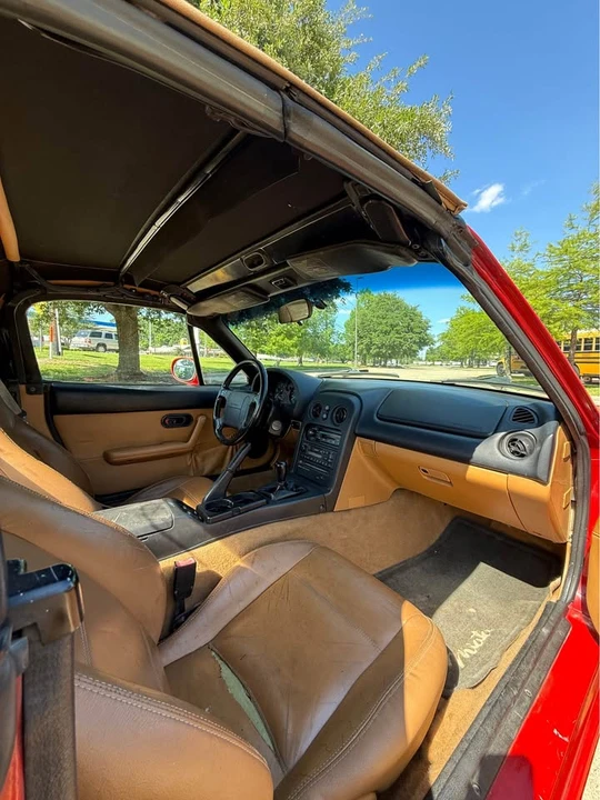 1996 Mazda NA MX-5 Miata - Image 5 of 8