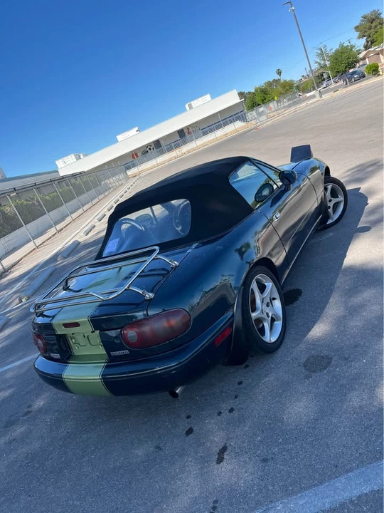 1996 Mazda NA MX-5 Miata - Image 2 of 11