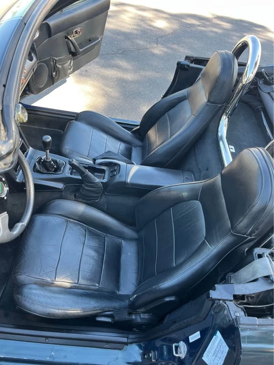 1996 Mazda NA MX-5 Miata - Image 6 of 11