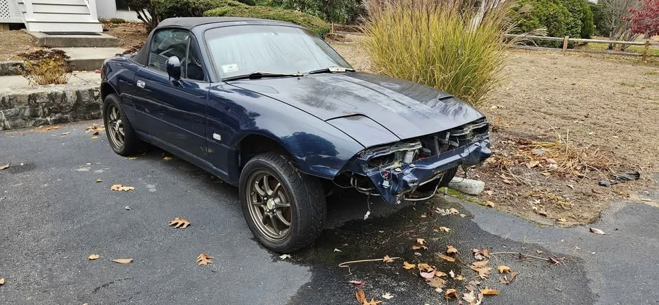 1996 Mazda NA MX-5 Miata - Image 2 of 19