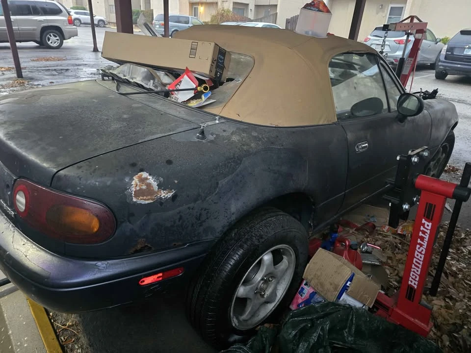 1996 Mazda NA MX-5 Miata - Image 6 of 8