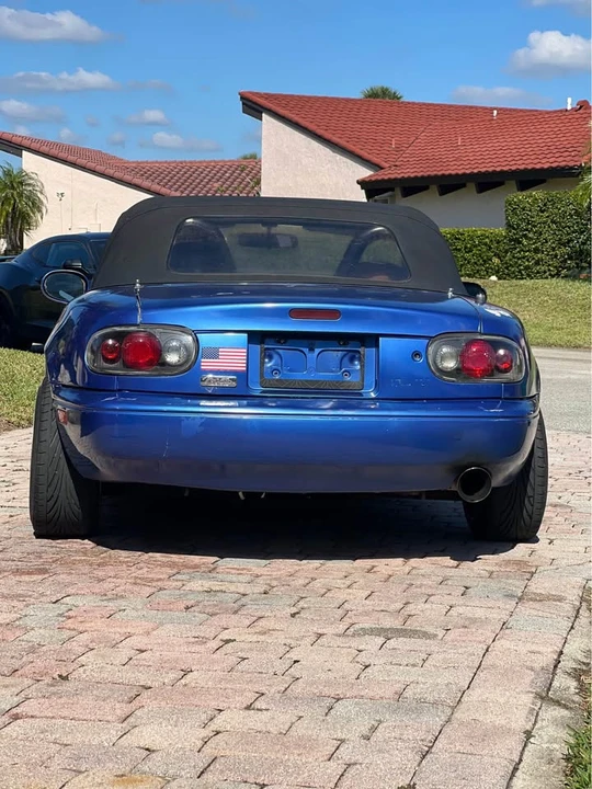 1996 Mazda NA MX-5 Miata - Image 4 of 8