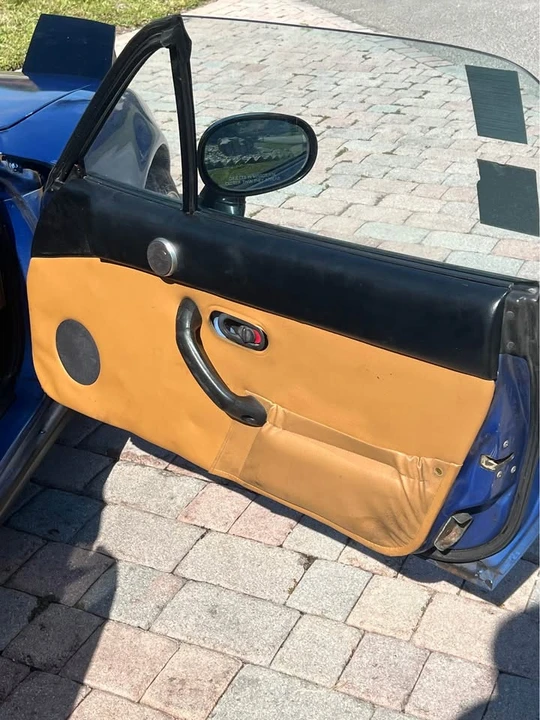 1996 Mazda NA MX-5 Miata - Image 7 of 8