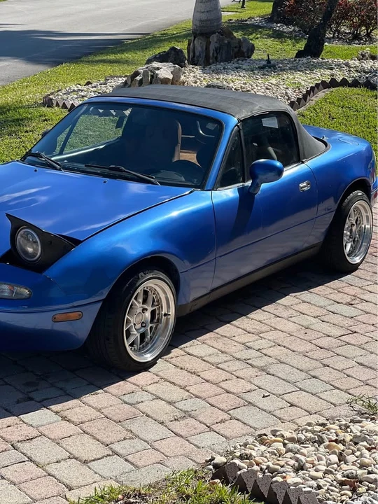 1996 Mazda NA MX-5 Miata - Image 2 of 8