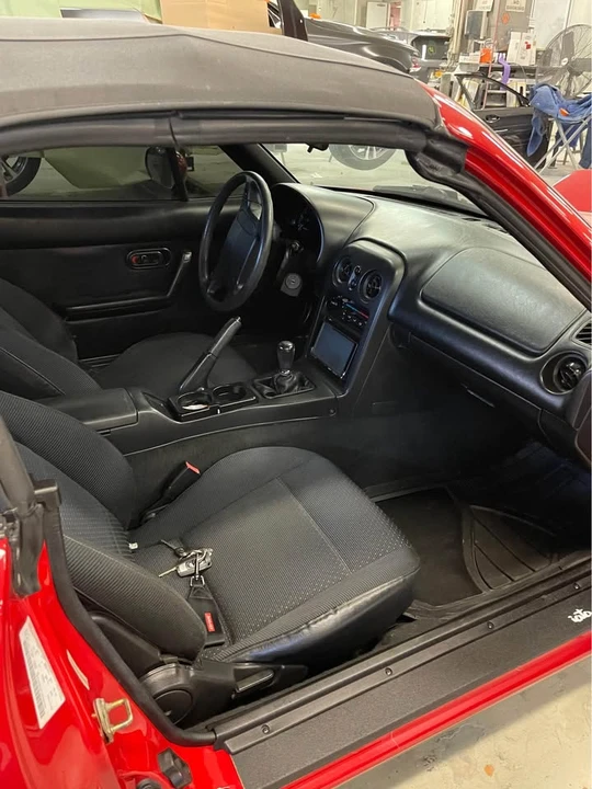 1996 Mazda NA MX-5 Miata - Image 6 of 6