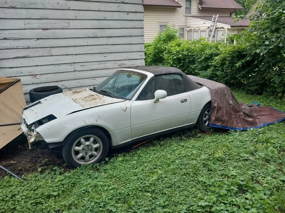 1996 Mazda NA MX-5 Miata - Image 5 of 5