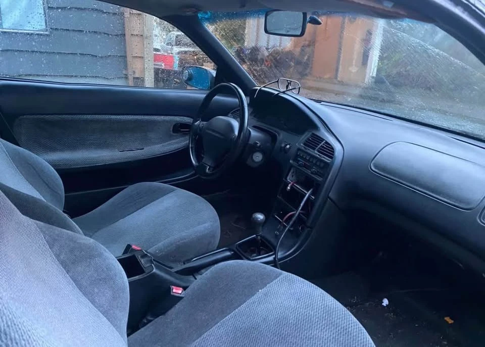 1996 Mazda MX-6 2nd Gen - Image 2 of 4