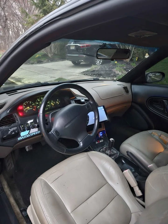 1996 Mazda MX-6 2nd Gen - Image 8 of 11